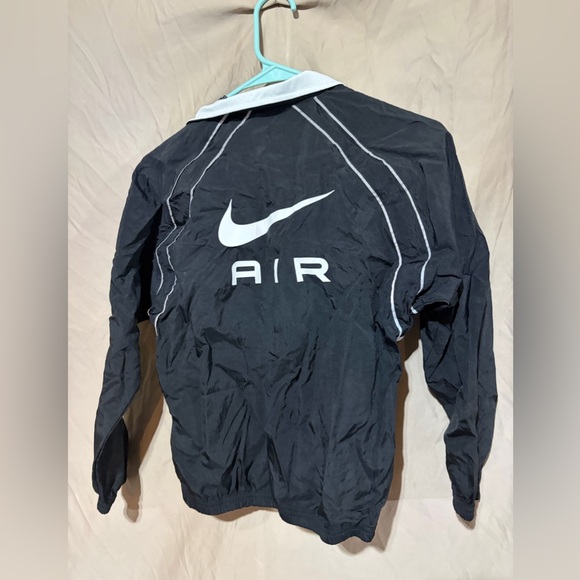 Nike jacket - Picture 3 of 3